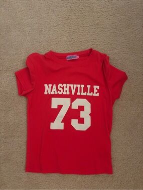 Edikted Red Nashville 73 Short Sleeve Tee